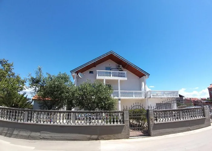 Sunny Apartment Jukic With Sea View