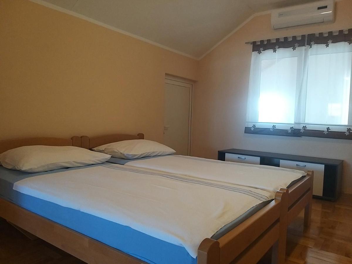 Sunny Jukic With Sea View Apartment