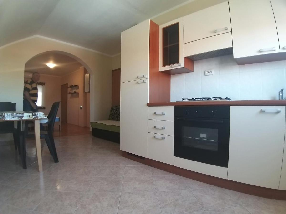 Apartment Sunny Jukic With Sea View