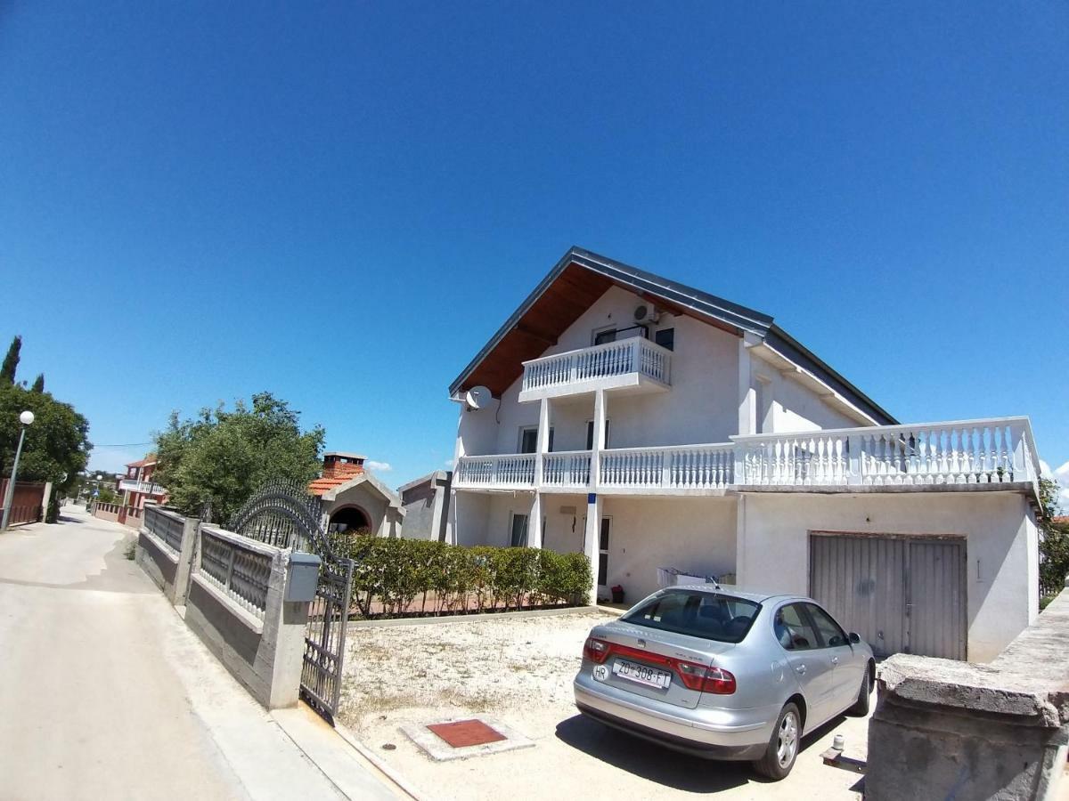 Apartment Sunny Jukic With Sea View